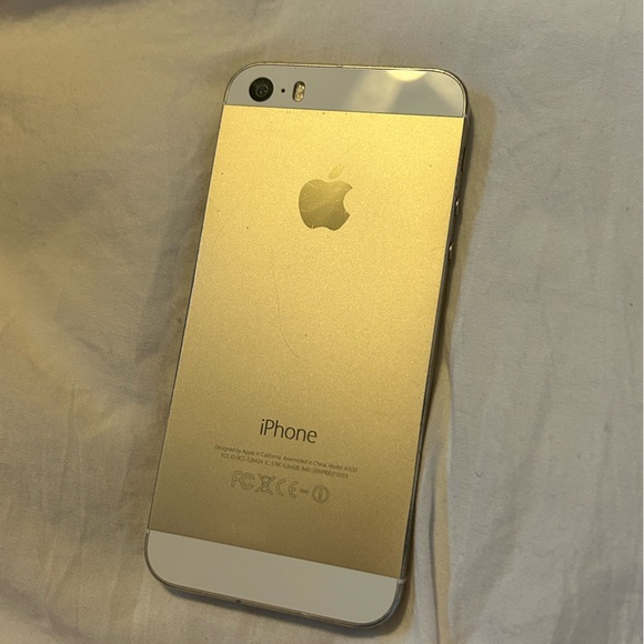 iPhone 5S - Picture 3 of 5